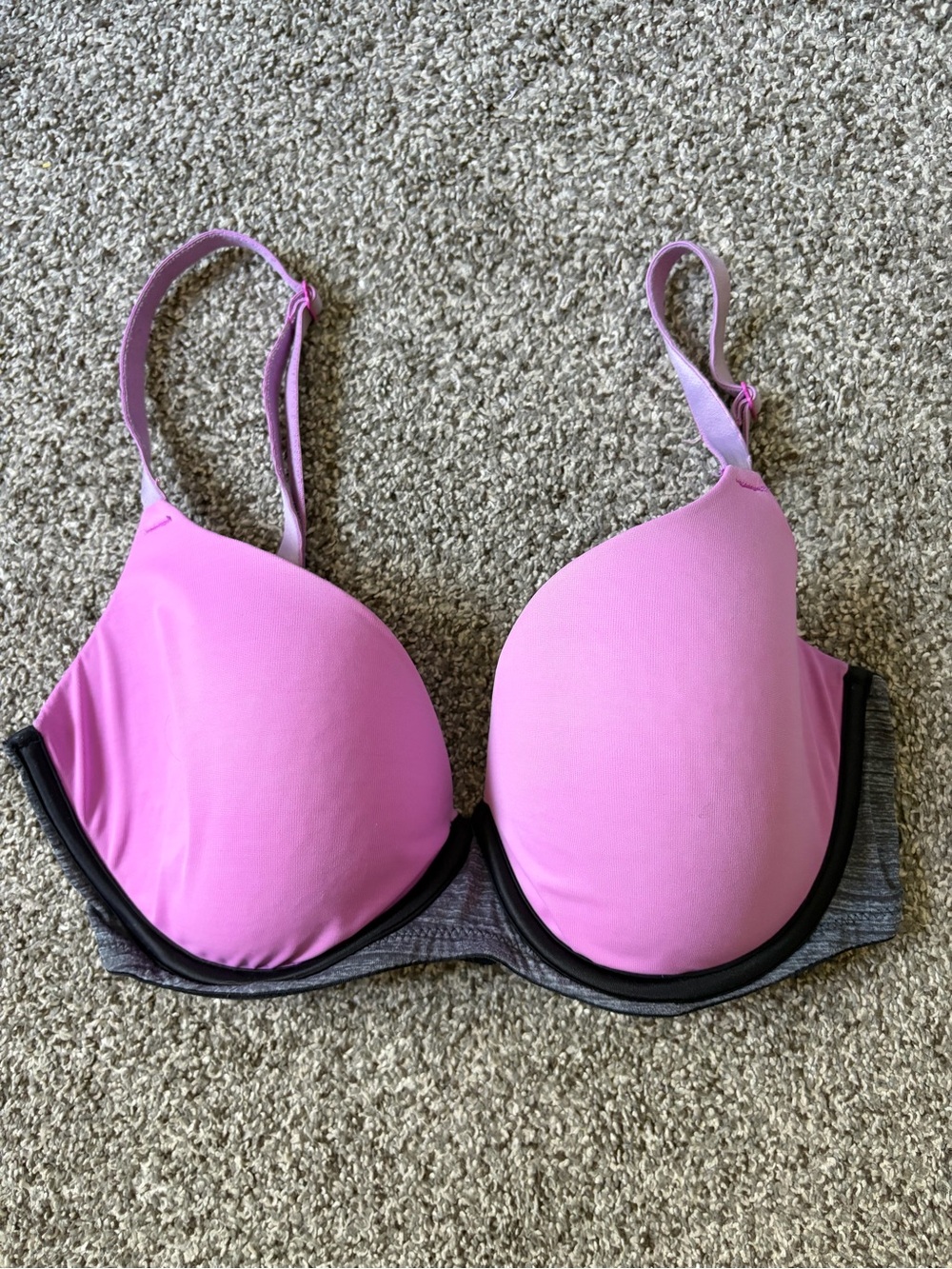 PINK Victoria's Secret Pink T-Shirt Bra with Gray Band 36C